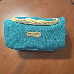 Evoon essential oils case